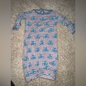 Kickee Pants 0-3 months footless onesie gown
